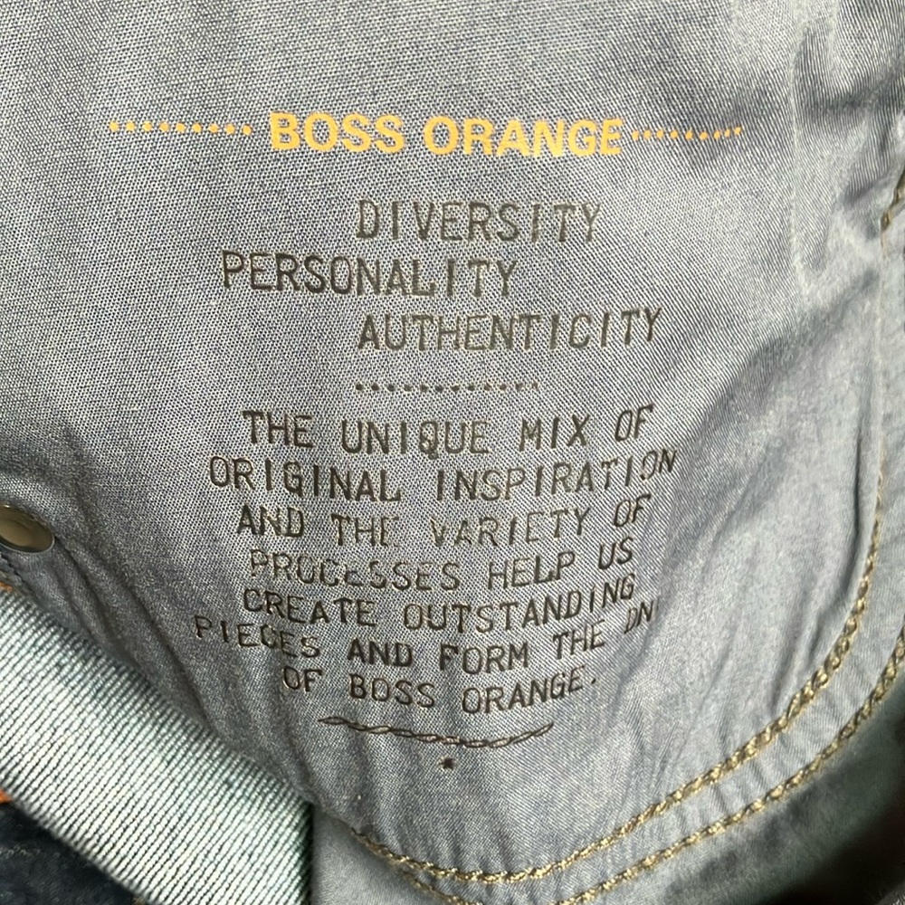 Hugo Boss - Picture 15 of 16